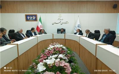 مدیر ارشد استان، تمام قد پای خارج کردن تویسرکان از بن بست