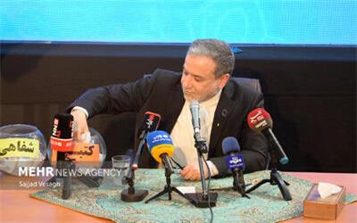 پرسش و پاسخ دانشجویی یا میتینگ سیاسی نورچشمی ها